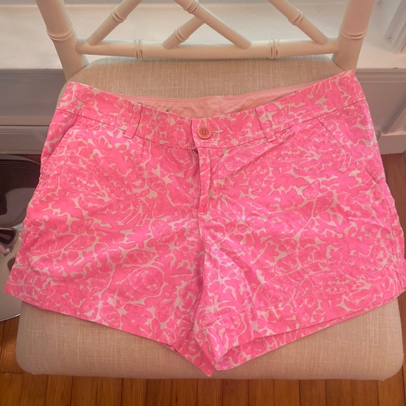 Lilly Pulitzer Pants - Lilly Pulitzer shorts. Size 12.
